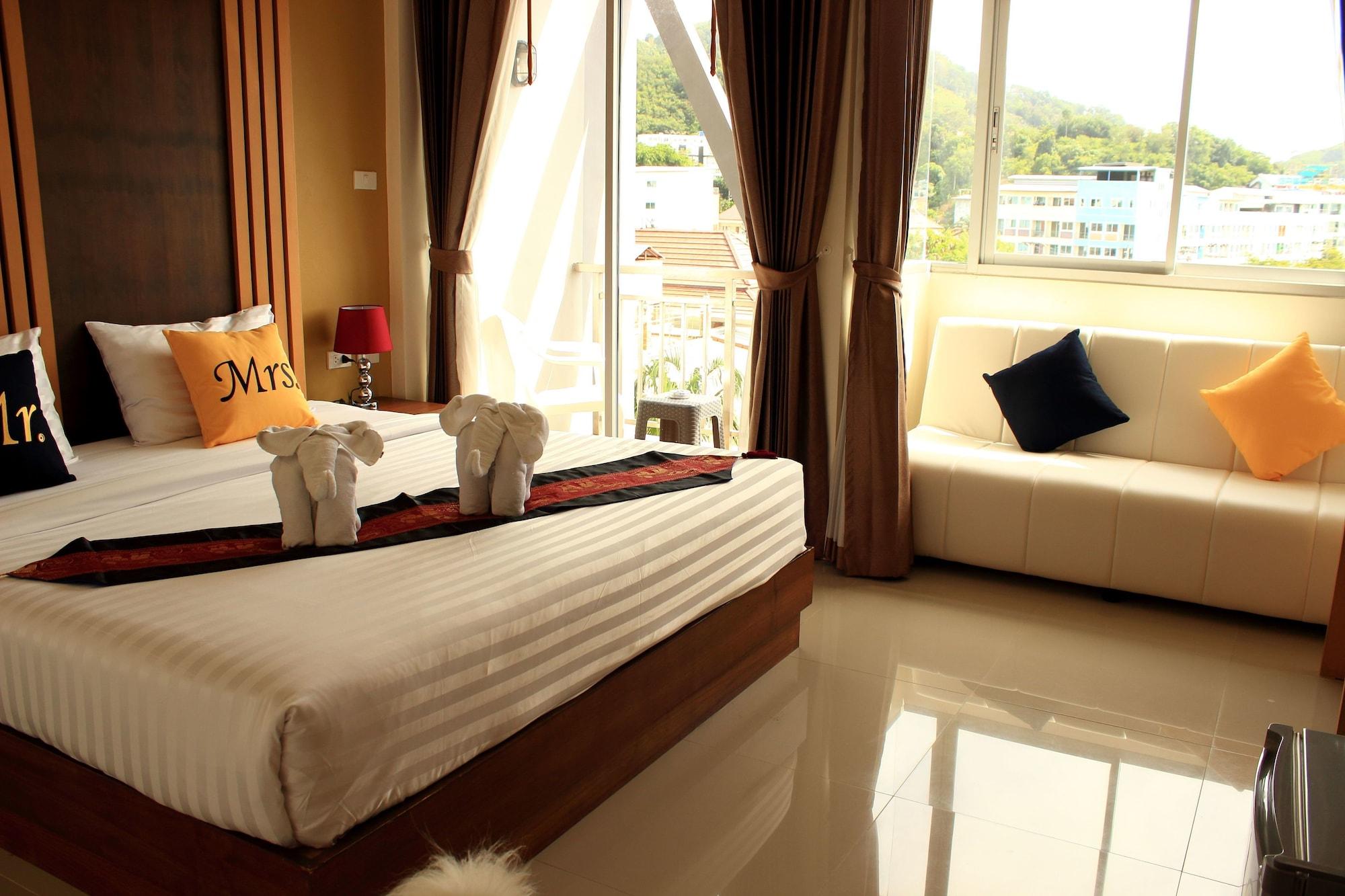 Tropical Sunset Hotel Patong Exterior photo